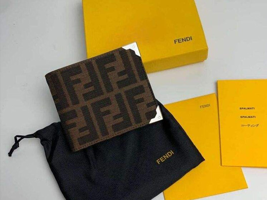 FENDI芬迪logo设计含义及奢饰品品牌标志设计理念