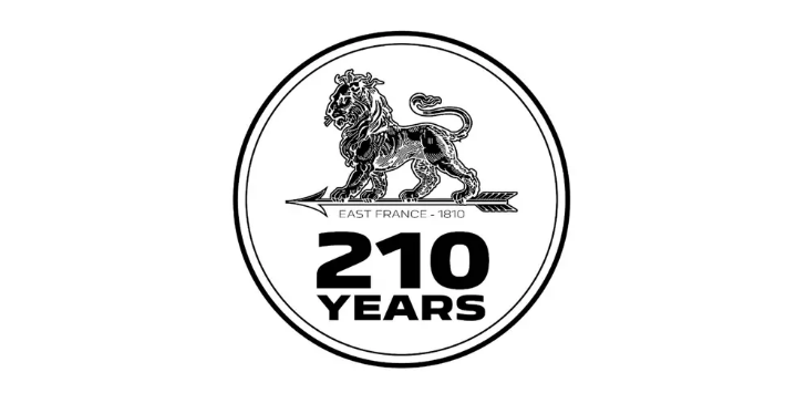 标致Peugeot210周年特别版新logo