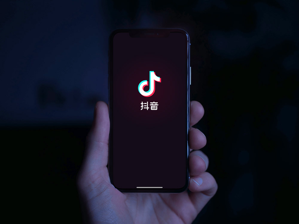 抖音新字体logo