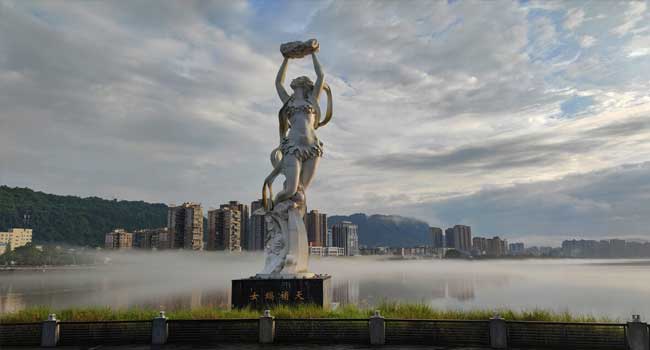 雨城区