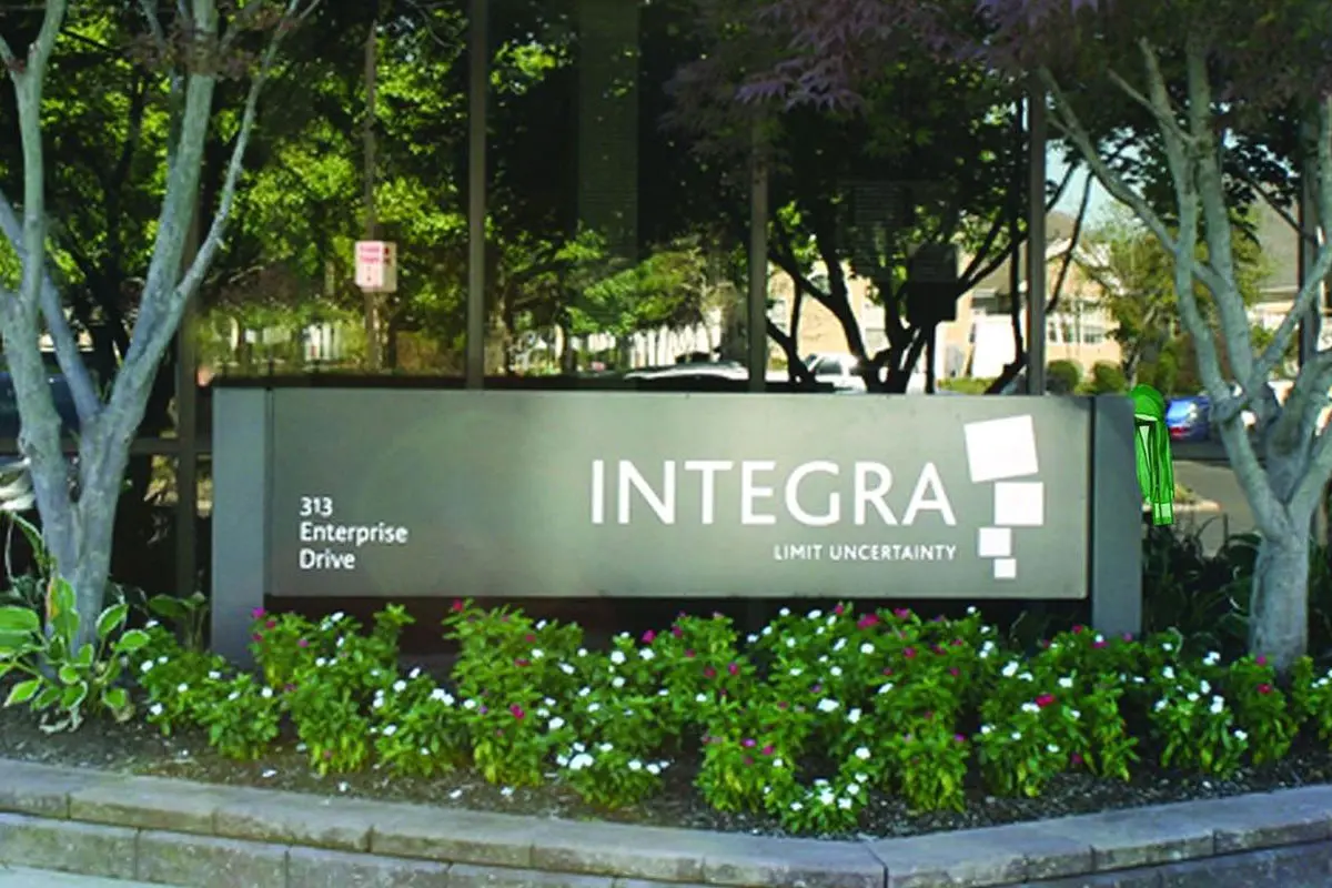 Integra英特格招牌