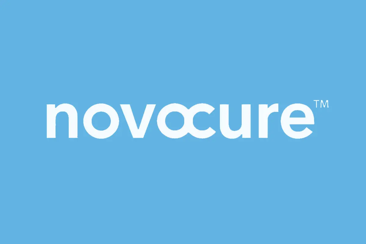 Novocure反白logo