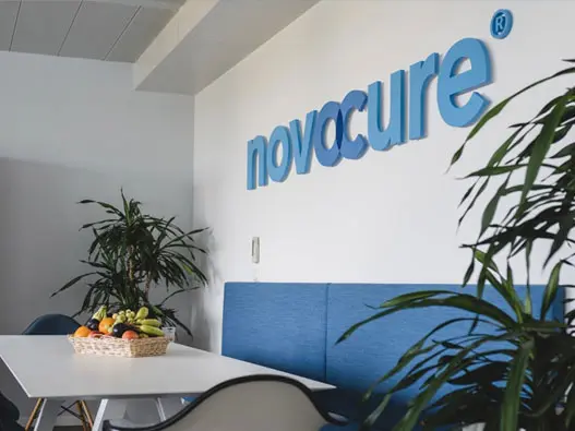 Novocure标志设计含义及医疗器械品牌设计理念