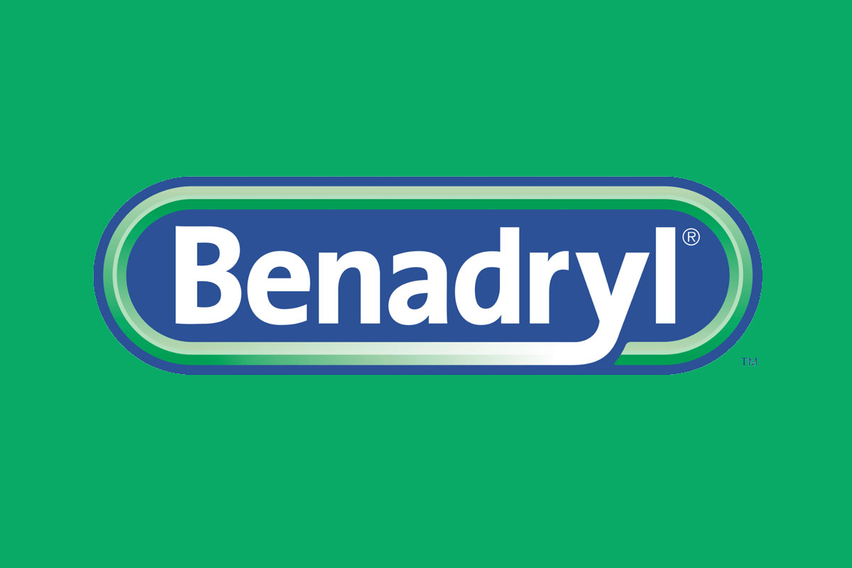 Benadryl反白logo