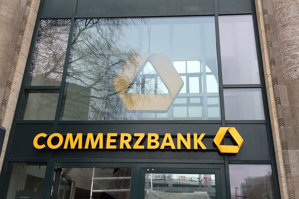 Commerzbank银行品牌LOGO设计案例-六边形元素标志设计