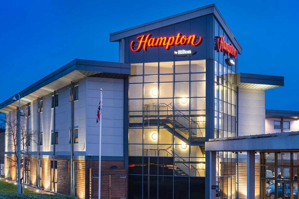 Hampton Inn大门口