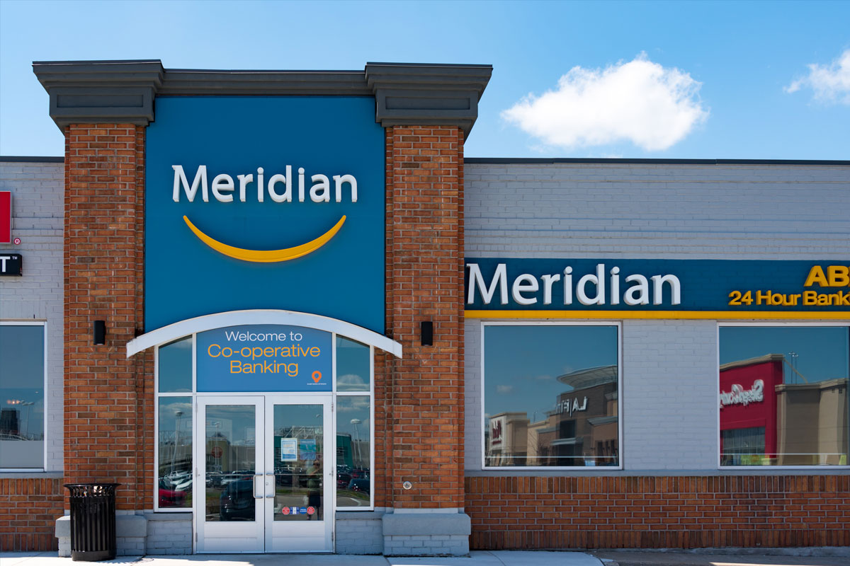 Meridian银行品牌LOGO设计案例-银行行业标志设计方案