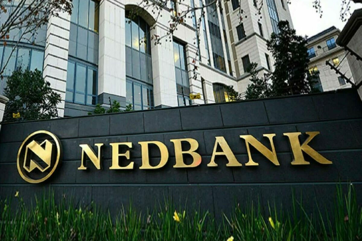 Nedbank银行品牌LOGO设计案例-N字母元素标志设计