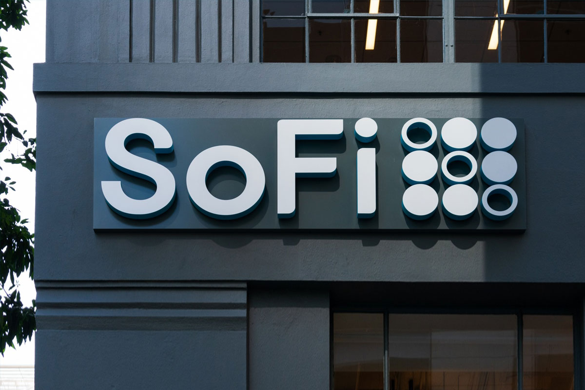 SoFi银行品牌LOGO设计案例-银行行业标志设计方案