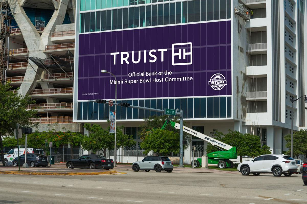 Truist Bank银行品牌LOGO设计案例-银行行业标志设计方案