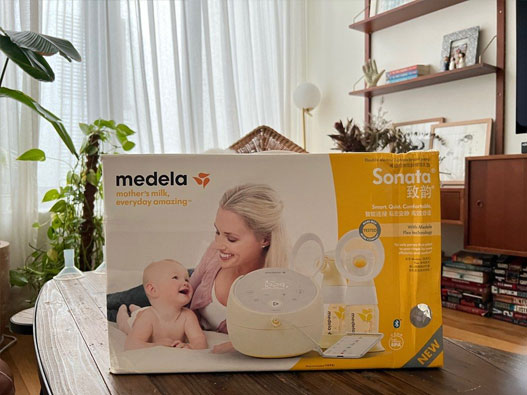 Medela美德乐标志设计含义及奶瓶品牌设计理念