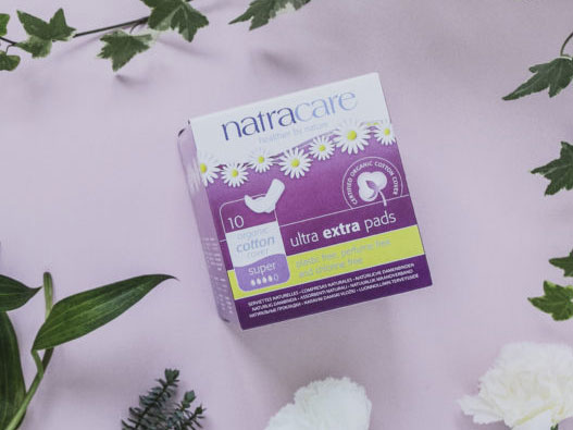 Natracare奈卡标志设计含义及纸尿裤品牌设计理念