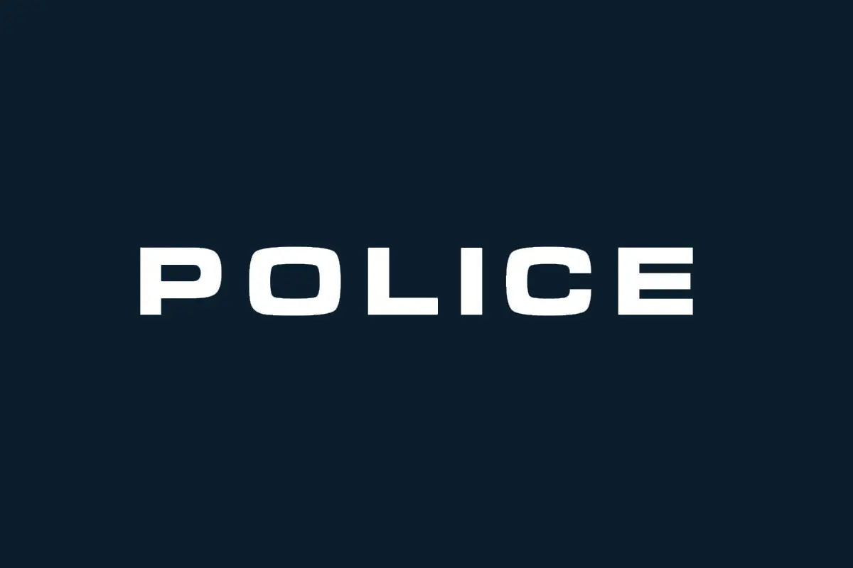 Police品牌反白LOGO