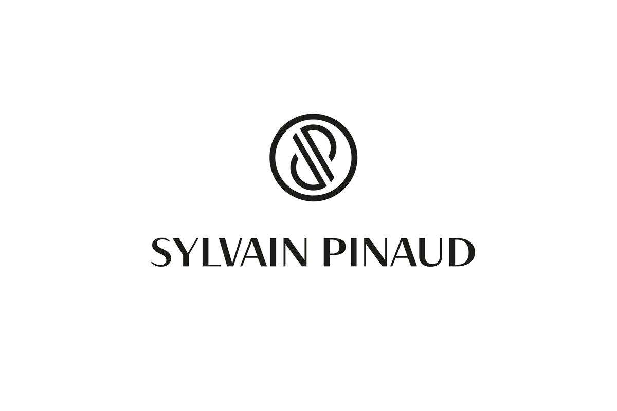 Sylvain Pinaud品牌LOGO设计案例-SP字母元素标志设计