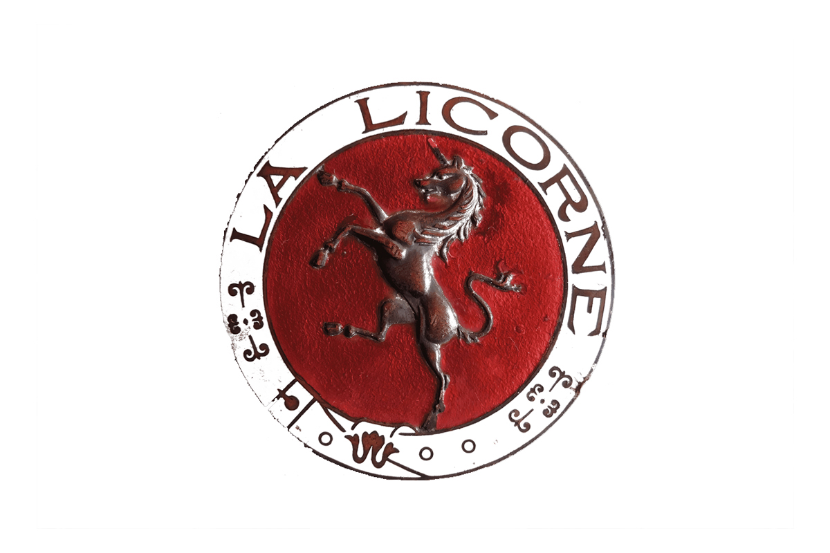 Corre La Licorne汽车logo设计含义及汽车品牌设计理念