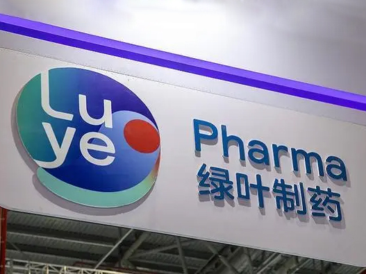 绿叶医药logo设计含义及制药品牌设计理念