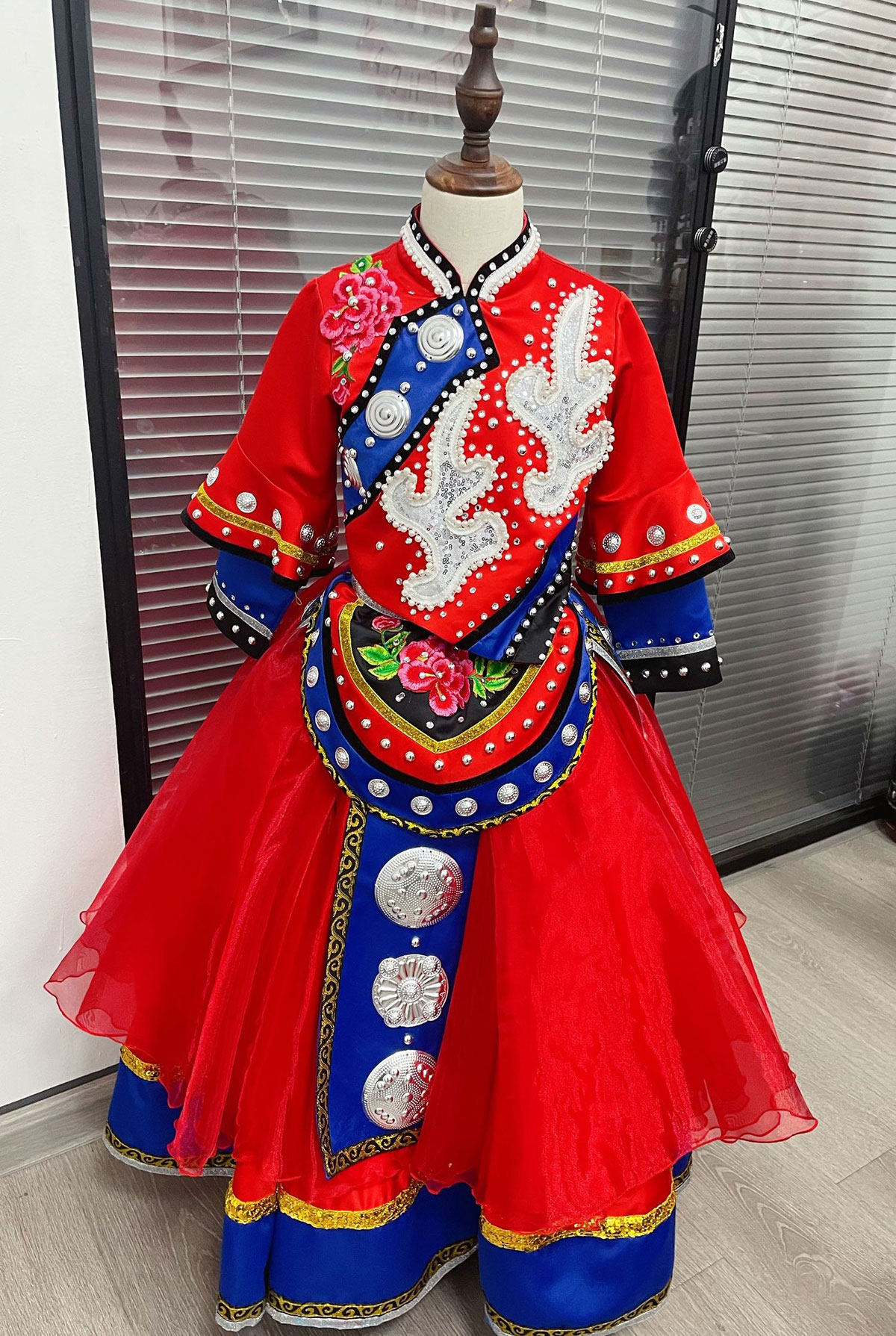 演出服，礼服图片