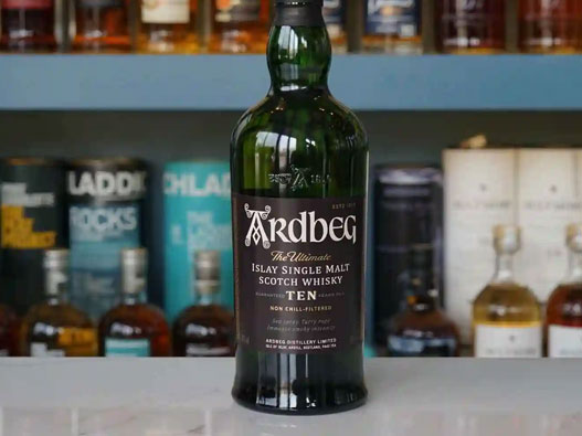 Ardbeg雅柏logo设计含义及威士忌品牌设计理念