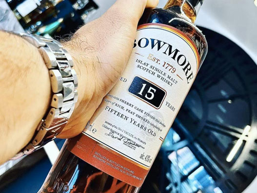 BOWMORE波摩logo设计含义及威士忌品牌设计理念