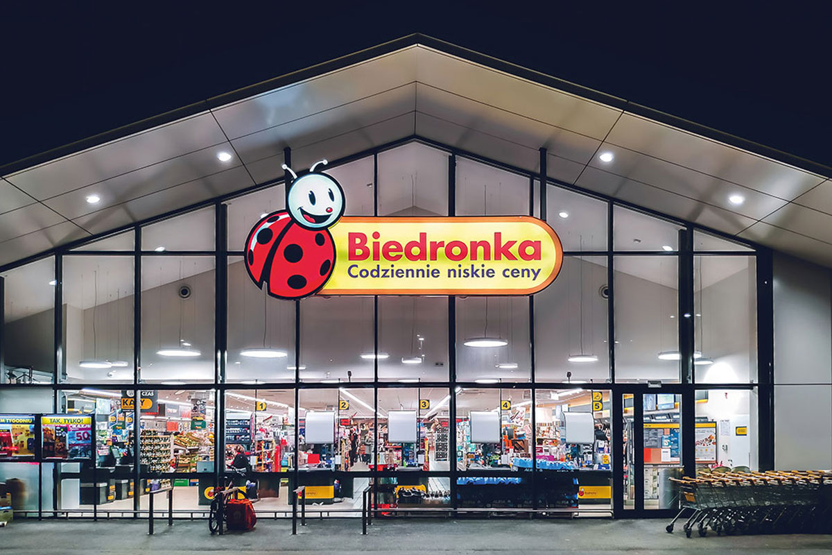 Biedronka标志设计含义及超市品牌设计理念