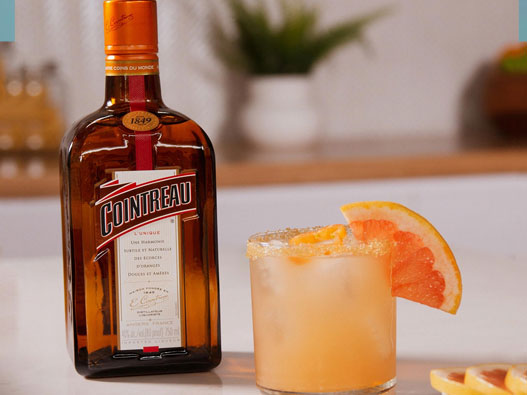 Cointreau君度logo设计含义及洋酒品牌设计理念