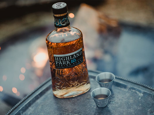 Highland Park高原骑士logo设计含义及威士忌品牌设计理念