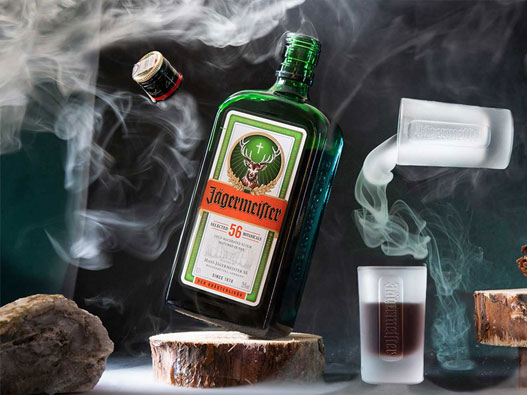 Jagermeister野格logo设计含义及洋酒品牌设计理念