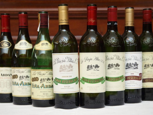 La Rioja Alta橡树河畔logo设计含义及洋酒品牌设计理念