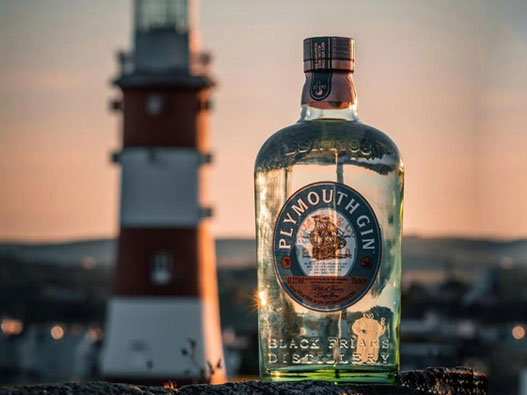Plymouth普利茅斯金酒logo设计含义及洋酒品牌设计理念