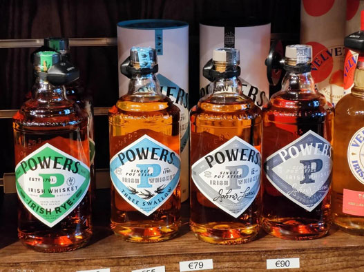 Powers鲍尔斯logo设计含义及威士忌品牌设计理念