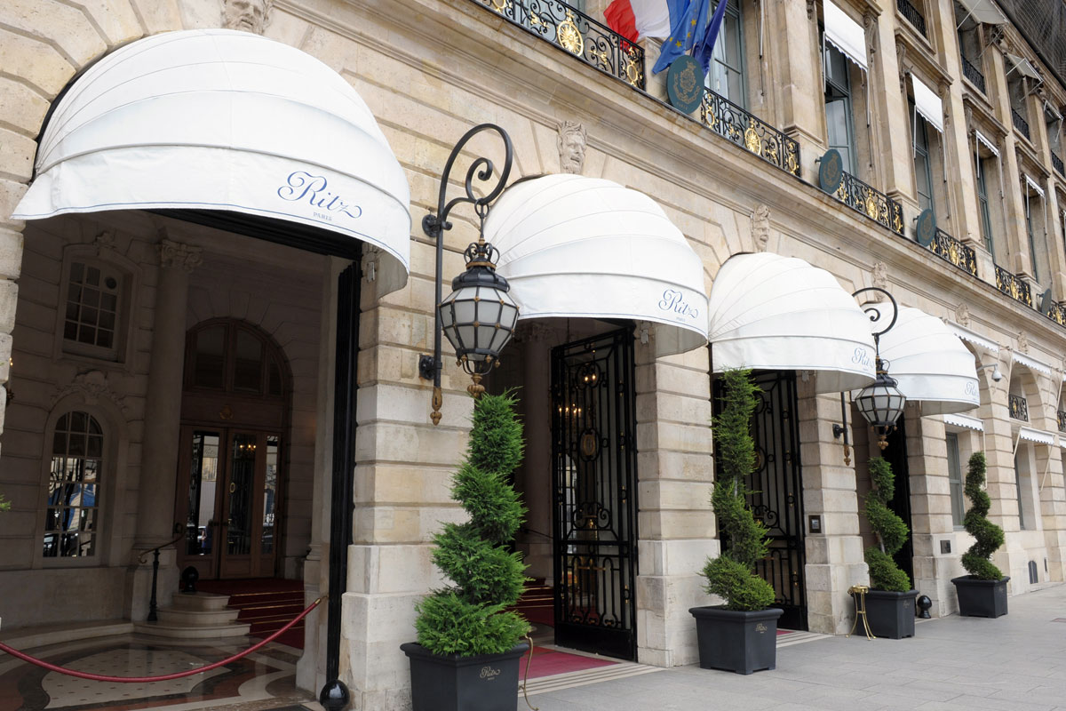 Ritz Paris标志设计含义及酒店品牌设计理念