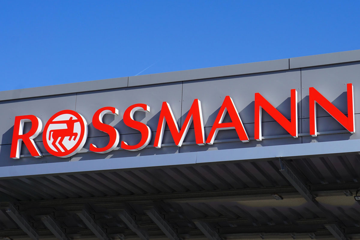 Rossmann大门口