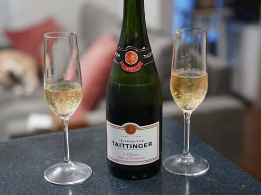 Taittinger泰亭哲logo设计含义及香槟品牌设计理念
