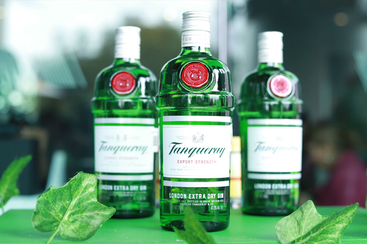 Tanqueray添加利金酒包装