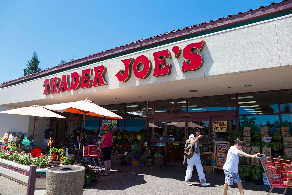 Trader Joe's标志设计含义及超市品牌设计理念