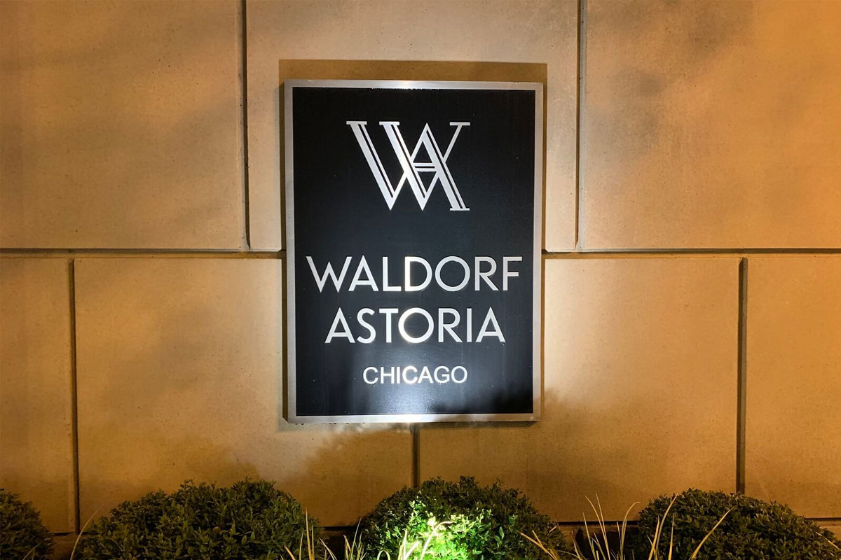 Waldorf Astoria招牌