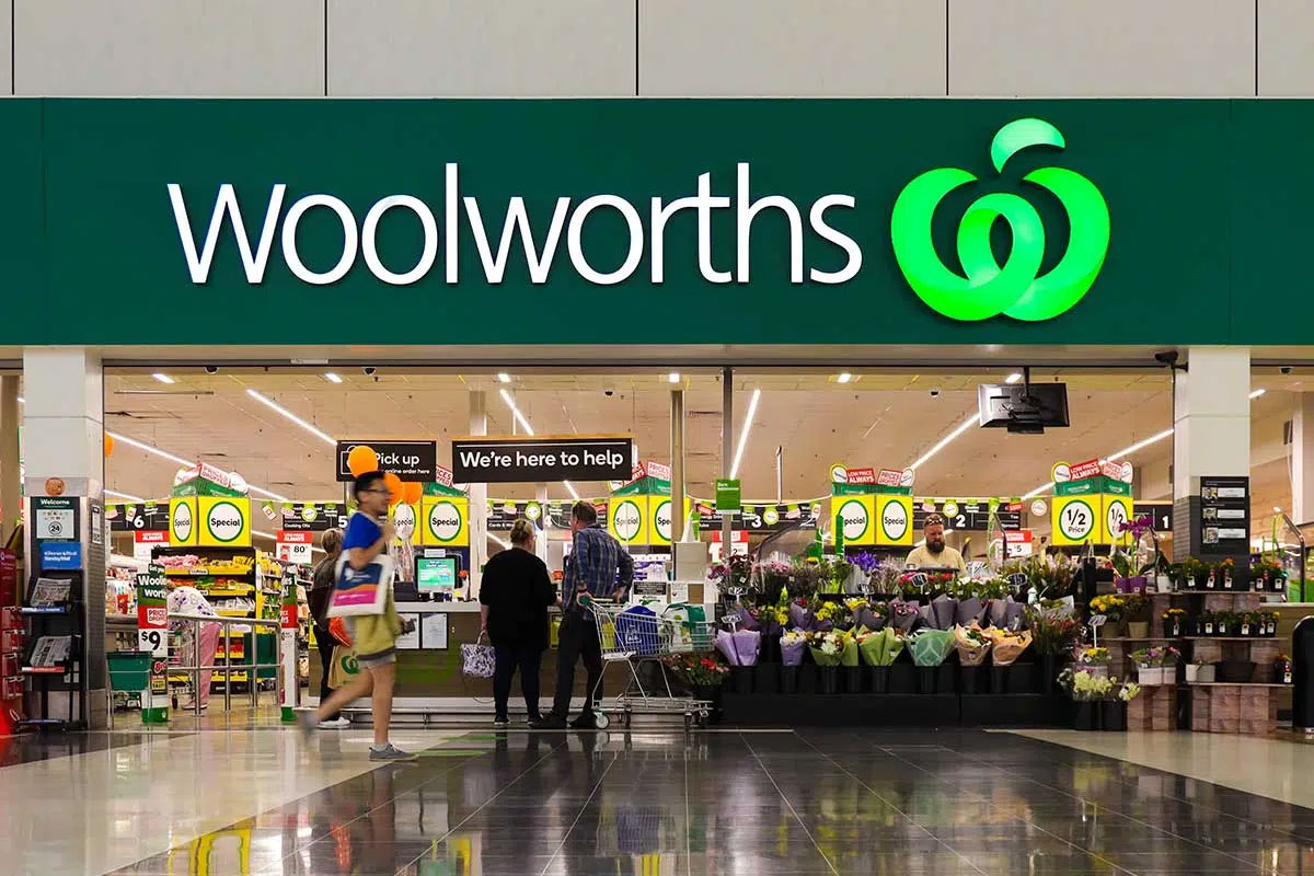 Woolworths标志设计含义及超市品牌设计理念
