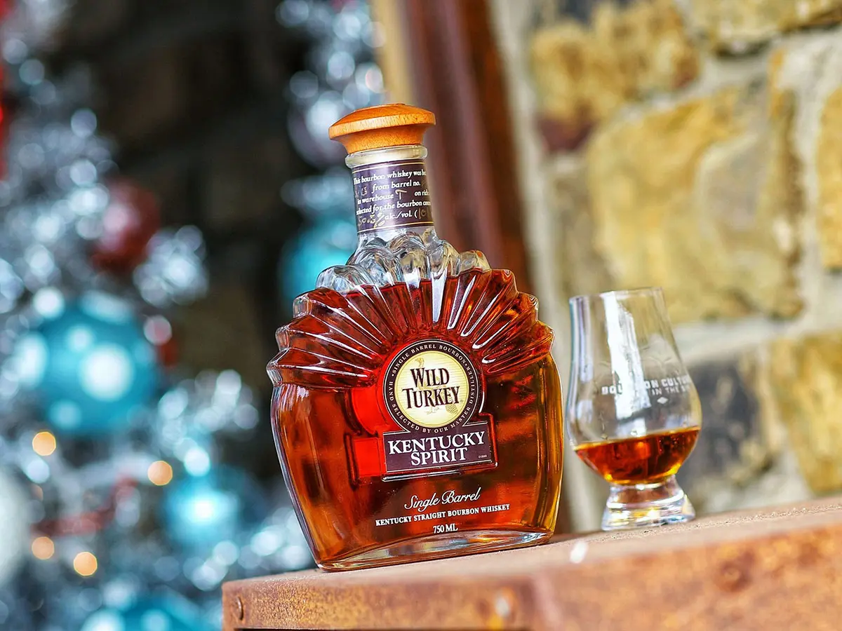 Wild Turkey酒标签-野生火鸡logo设计