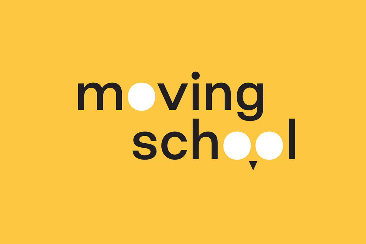 moving教育标志
