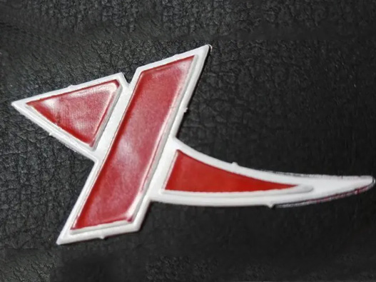 帆布鞋logo：著名品牌logo设计全解析