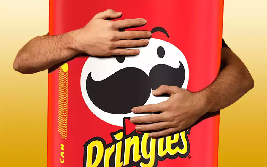 翘胡子老头变光头品客薯片LOGO