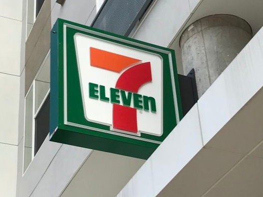 7-Eleven标志图片