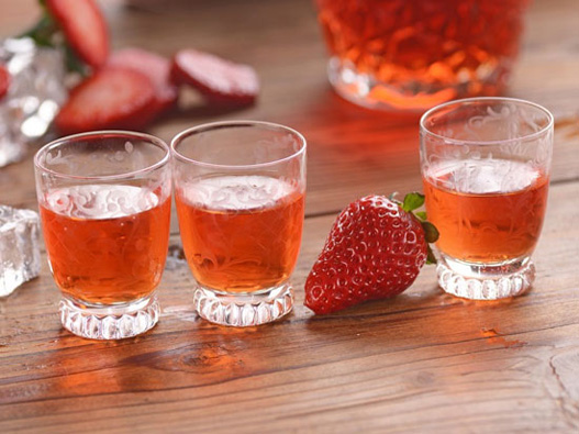 草莓酒商标分类属于第几类-酒业商标注册属于哪一类？