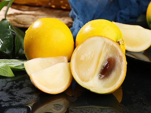 黄晶果商标分类属于第几类-亚美果商标注册属于哪一类？