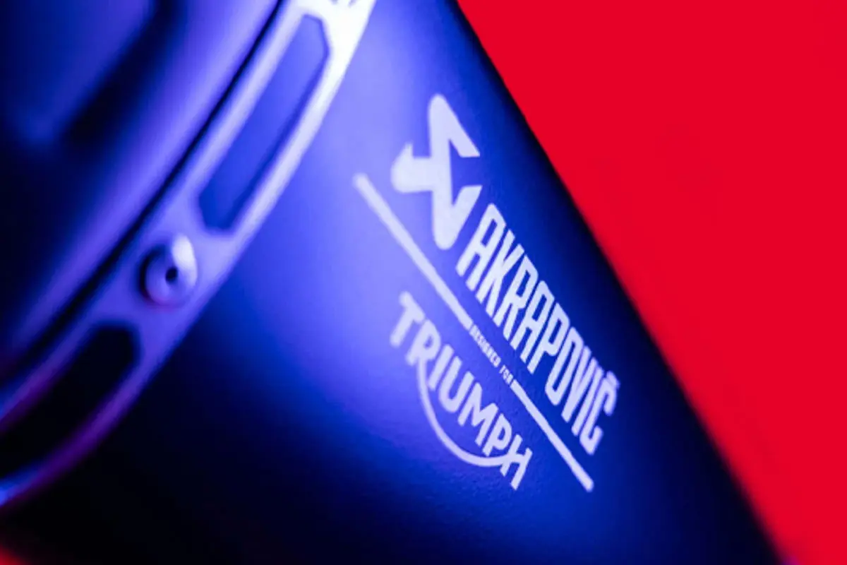 Akrapovic排气系统logo设计-扳手logo设计