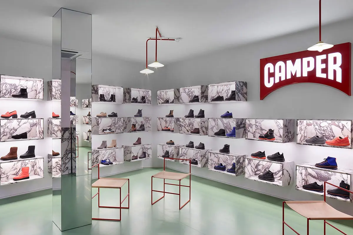 Camper看步鞋门店设计-星辰logo设计