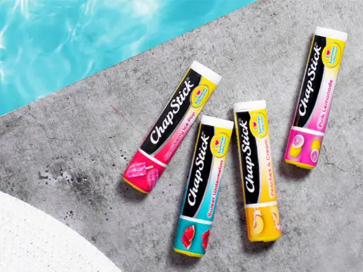 ChapStick美国润唇膏标志设计含义及美妆品牌logo设计理念