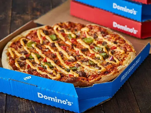 Domino's Pizza达美乐比萨logo设计含义及快餐品牌标志设计理念