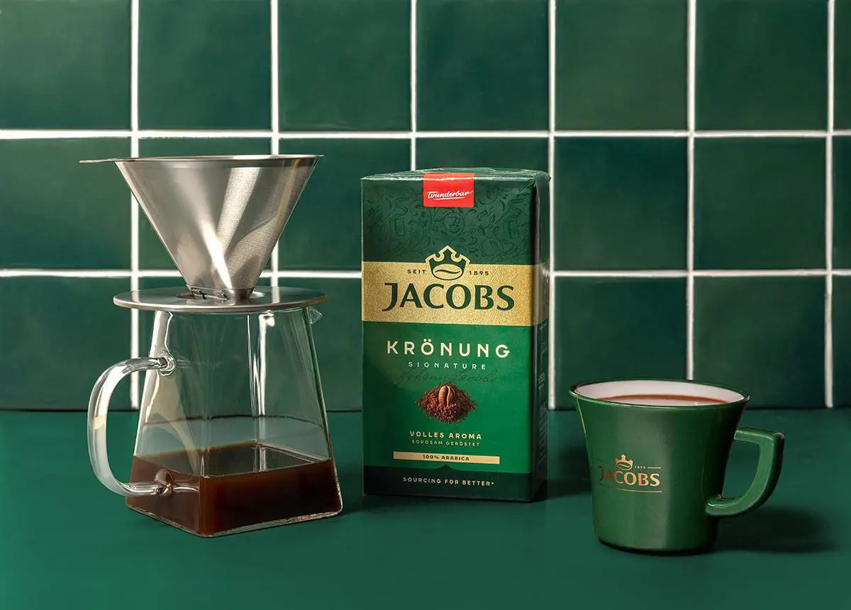 Jacobs德国咖啡供应商-金色背景logo设计