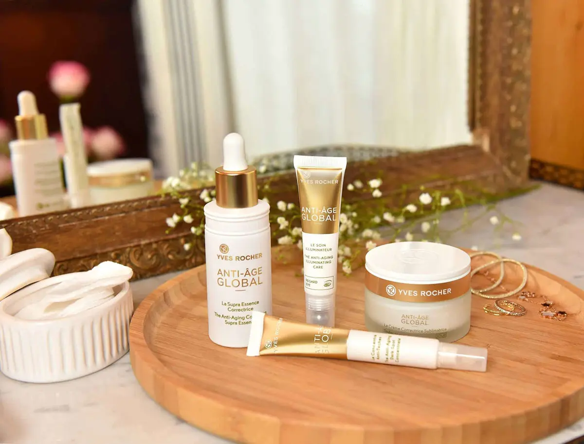 Yves Rocher法国伊夫黎雪化妆品-橄榄绿logo设计